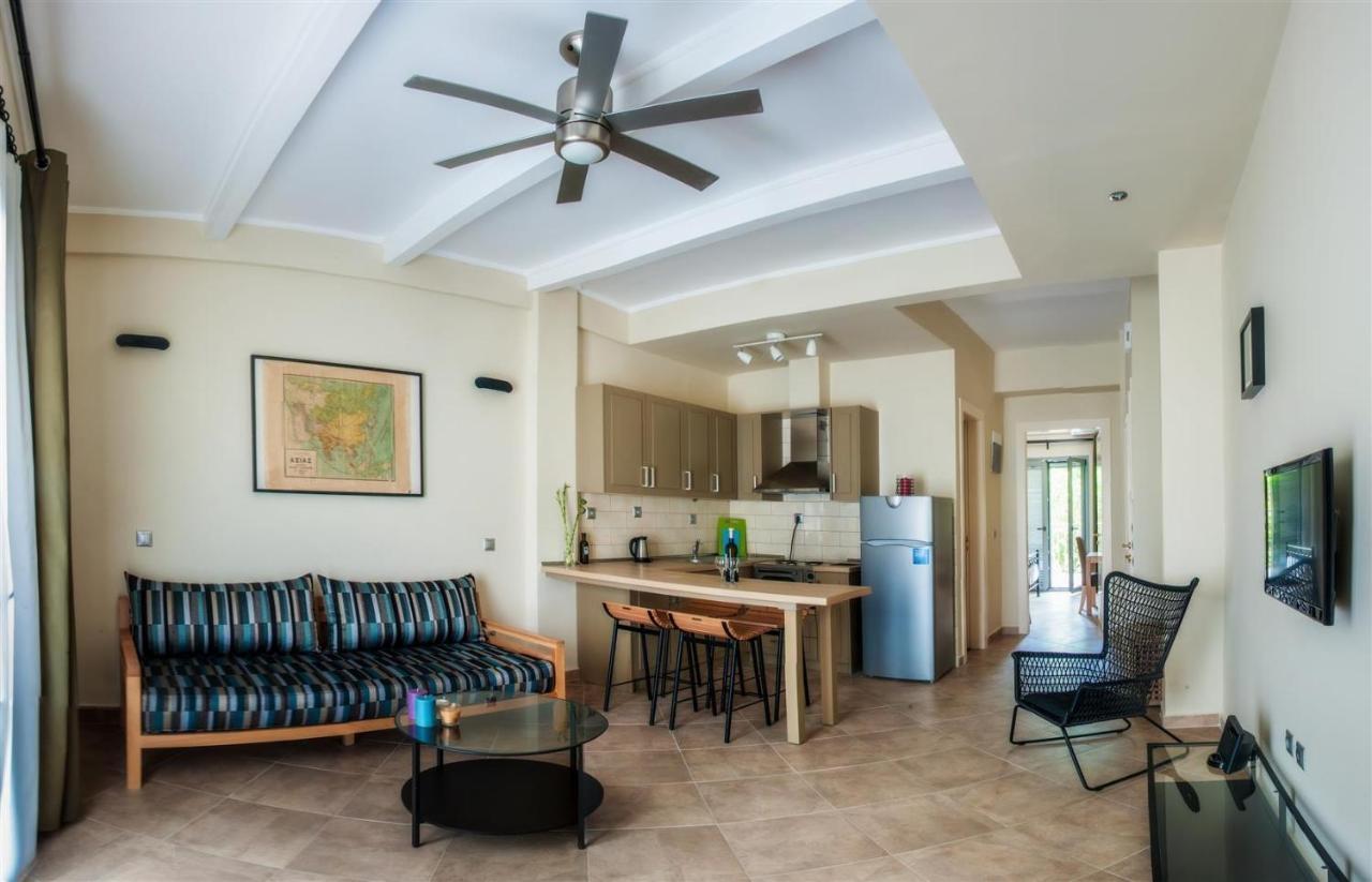 Villa Despina Green Suites Polychrono Exterior photo